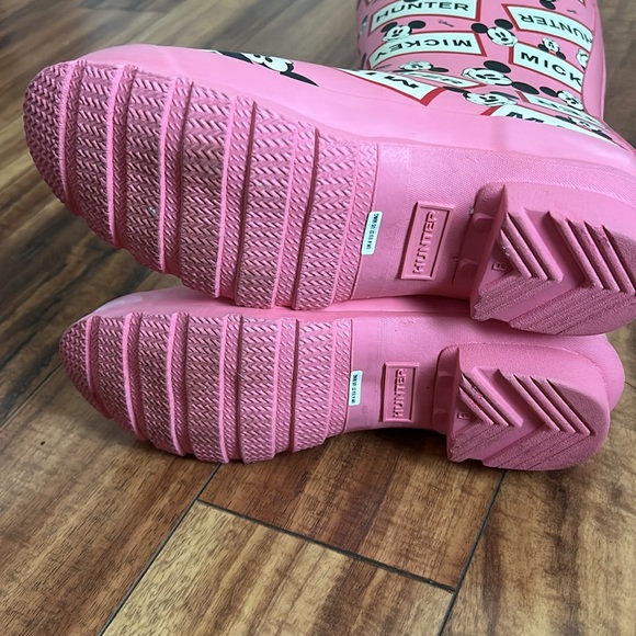 Worn once Mickey Hunter Boots size 5B/6G - Picture 4 of 9